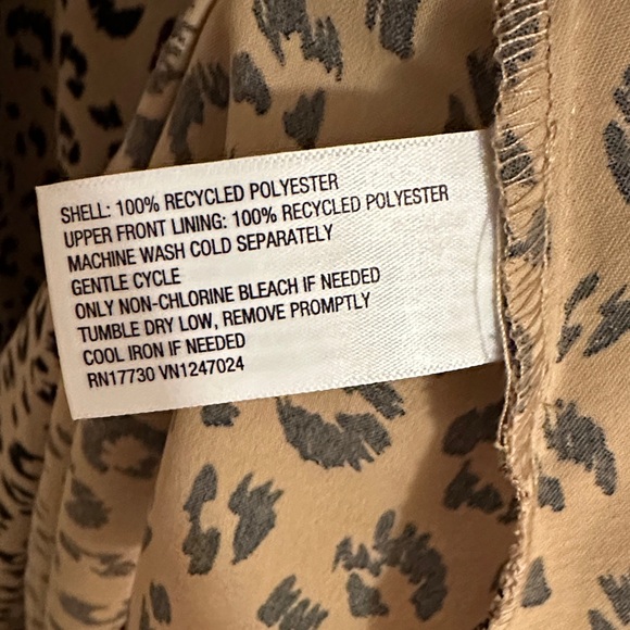 A New Day Leopard Print Maxi Dress - Tan and Black with Keyhole Cut Out - Picture 6 of 6